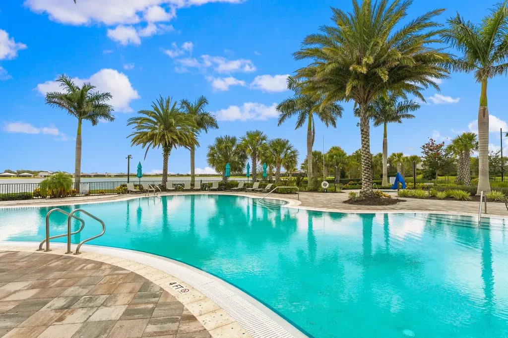 7865 Mainsail Lane Sarasota FL 34240