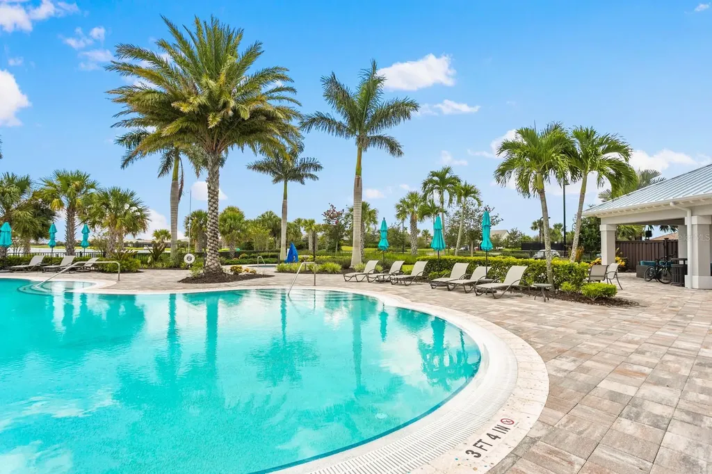 7865 Mainsail Lane Sarasota FL 34240