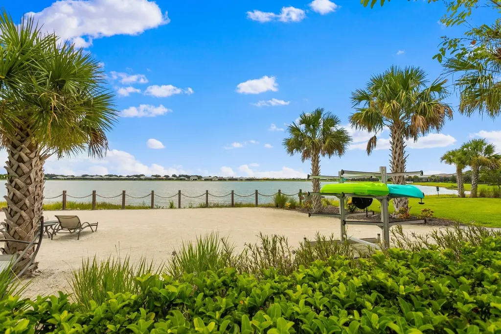 7865 Mainsail Lane Sarasota FL 34240