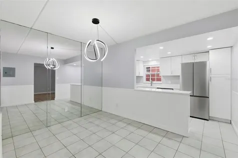 1125 83rd Avenue N St Petersburg FL 33702
