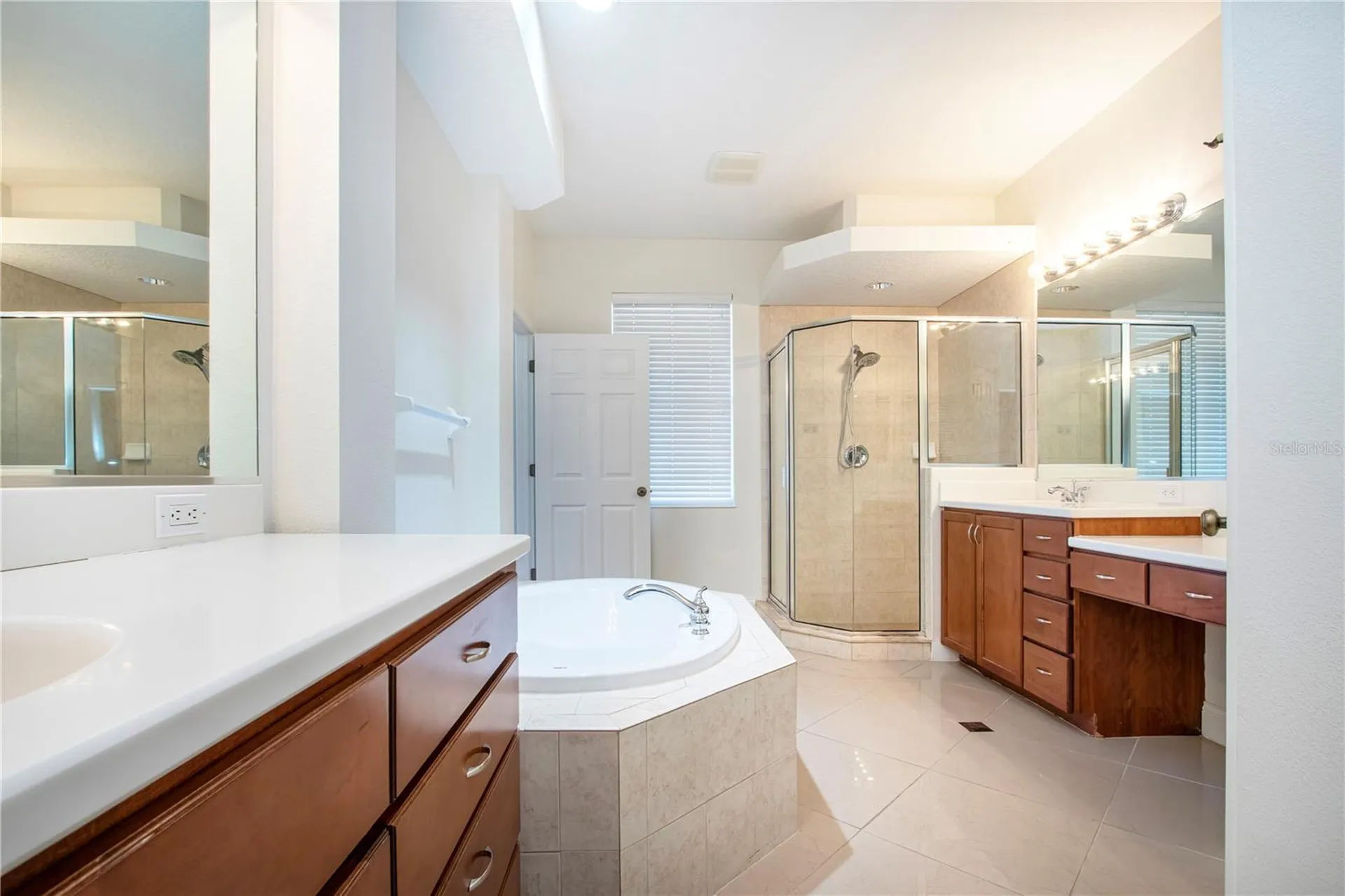 7519 Birds Eye Terrace Bradenton FL 34203