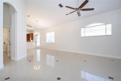 7519 Birds Eye Terrace Bradenton FL 34203
