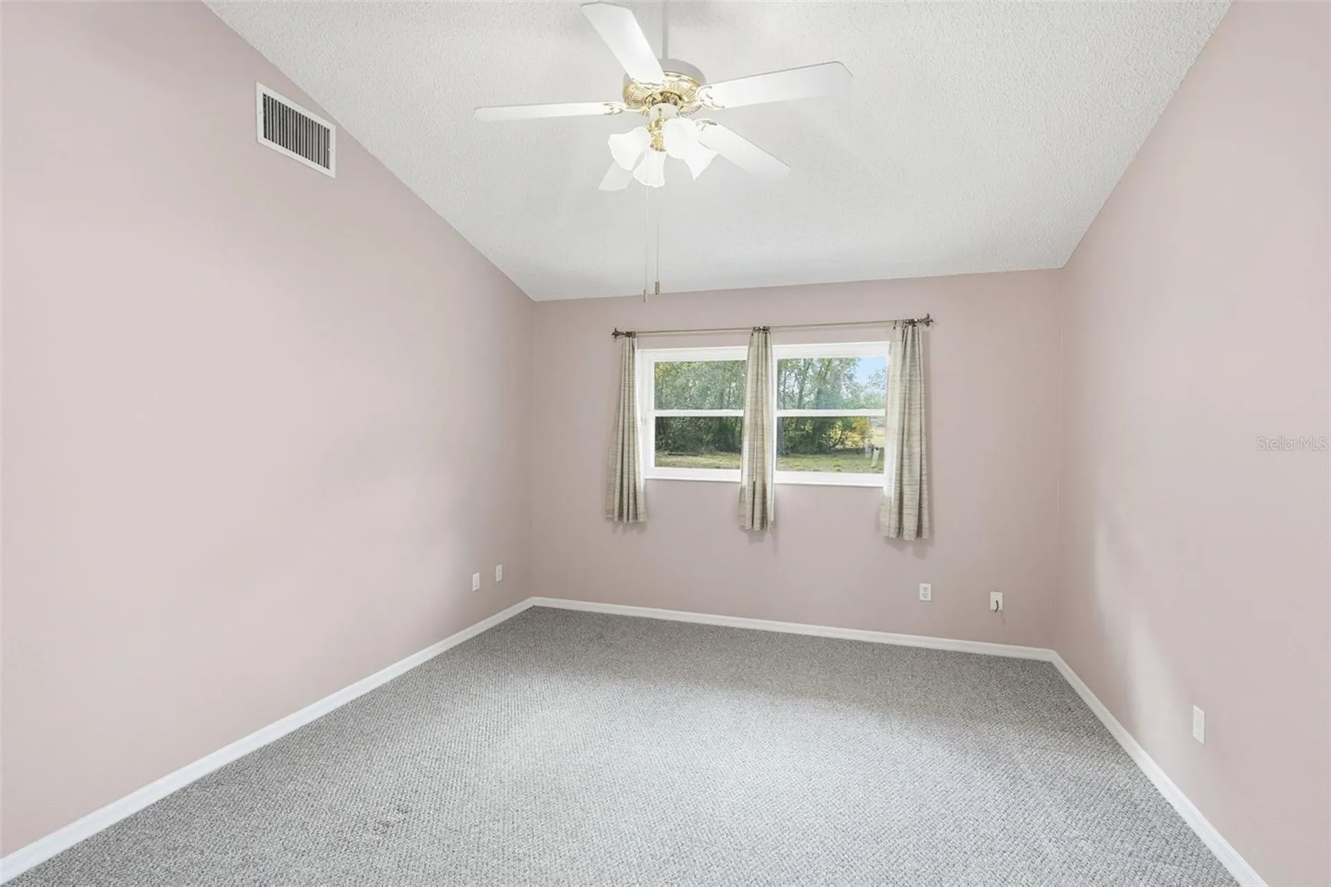 1339 N Old Mill Drive Deltona FL 32725