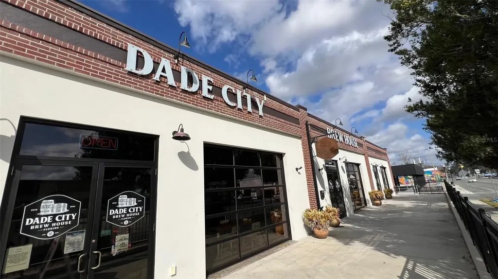 37142 Highland Bluff Circle Dade City FL 33523