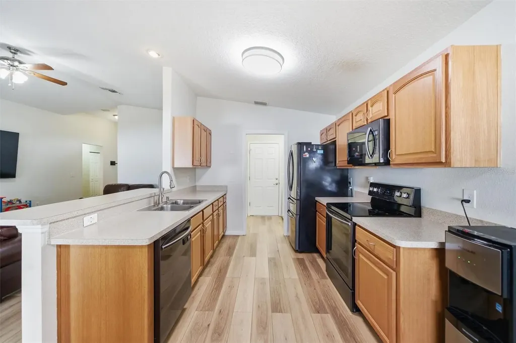 37142 Highland Bluff Circle Dade City FL 33523
