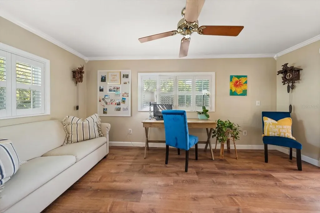 2233 Sunset Circle Largo FL 33774