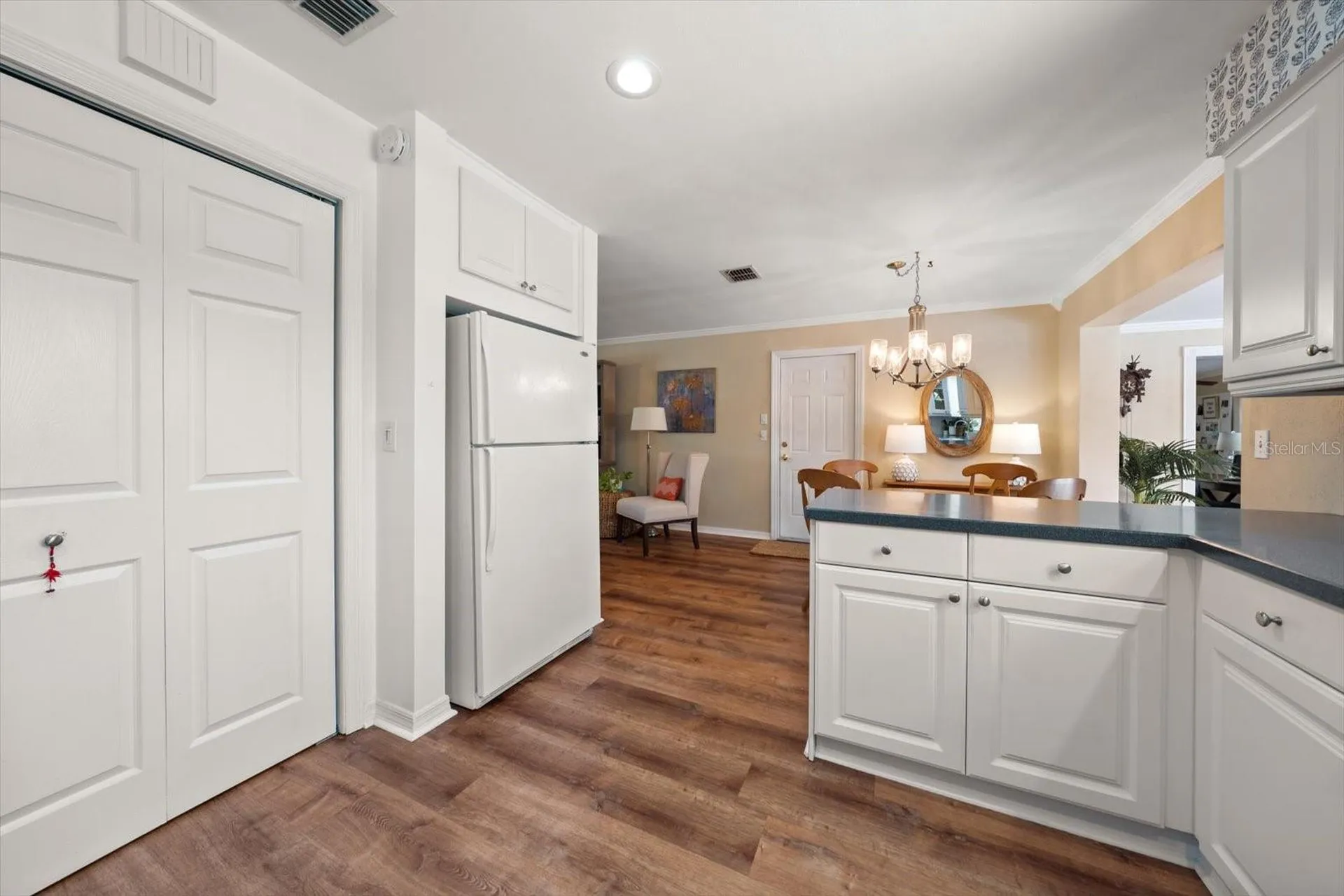 2233 Sunset Circle Largo FL 33774