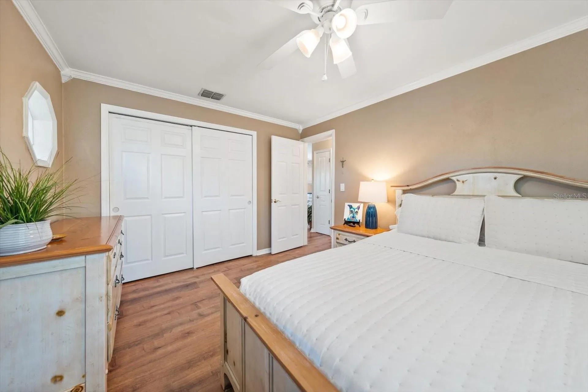 2233 Sunset Circle Largo FL 33774