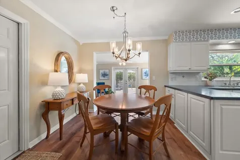 2233 Sunset Circle Largo FL 33774
