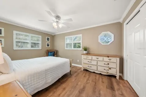 2233 Sunset Circle Largo FL 33774