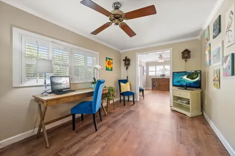 2233 Sunset Circle Largo FL 33774