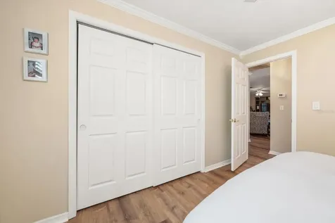 2233 Sunset Circle Largo FL 33774