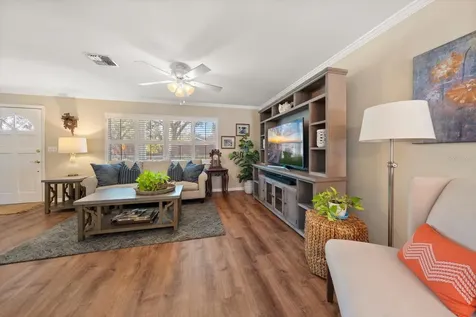 2233 Sunset Circle Largo FL 33774