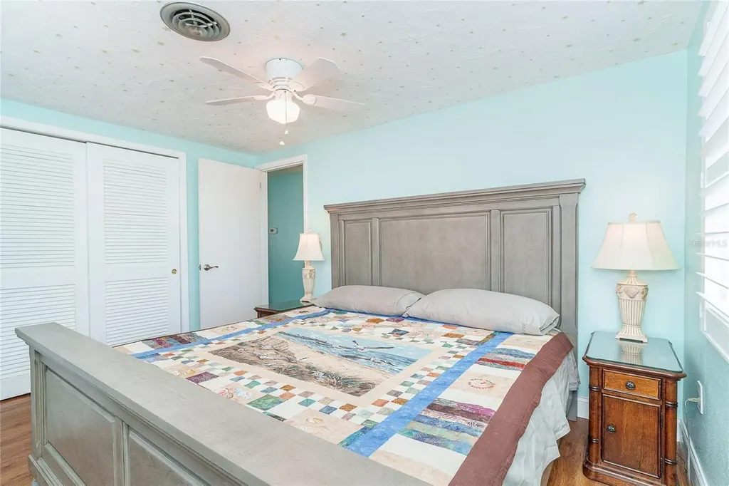825 E 5th Street Englewood FL 34223