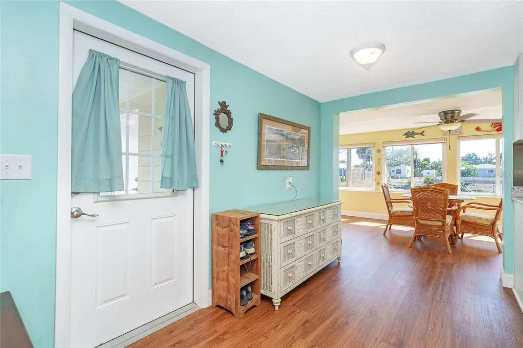 825 E 5th Street Englewood FL 34223