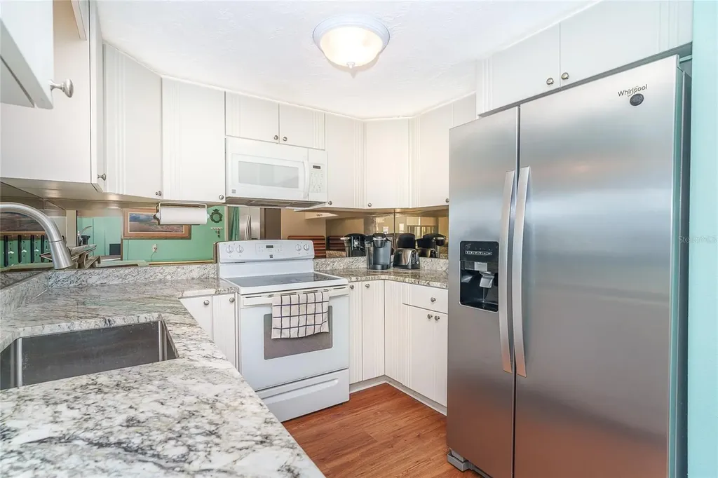 825 E 5th Street Englewood FL 34223
