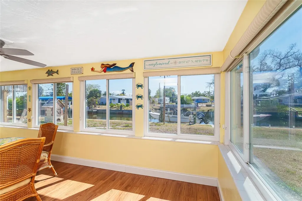 825 E 5th Street Englewood FL 34223