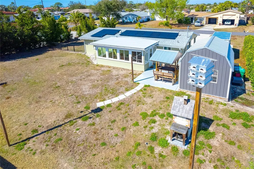 825 E 5th Street Englewood FL 34223