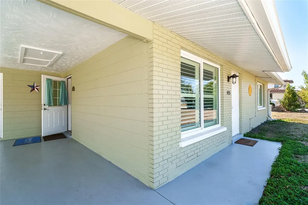 825 E 5th Street Englewood FL 34223