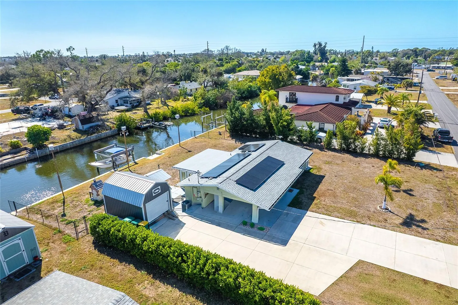 Englewood FL, 825 E 5th Street