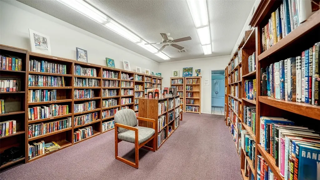 5469 Riverbluff Circle Sarasota FL 34231