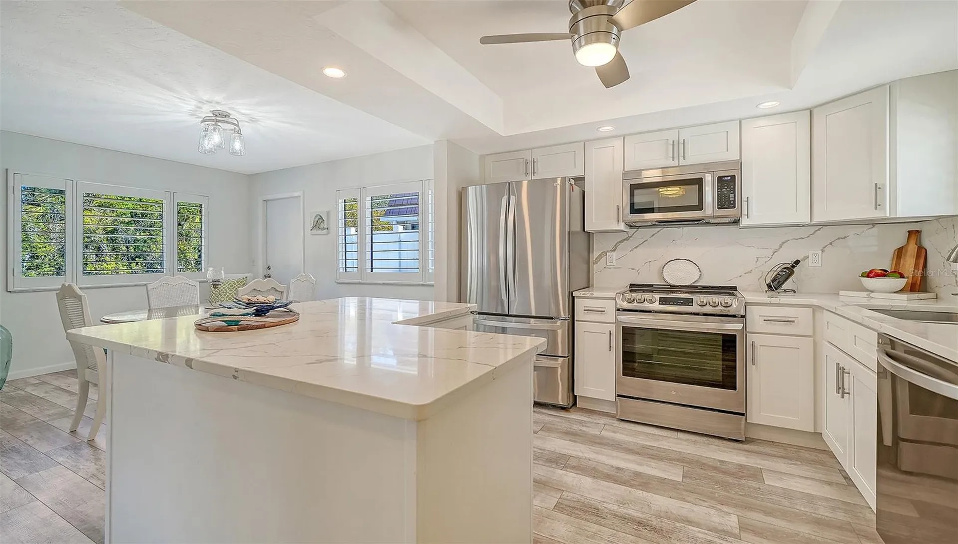 5469 Riverbluff Circle Sarasota FL 34231