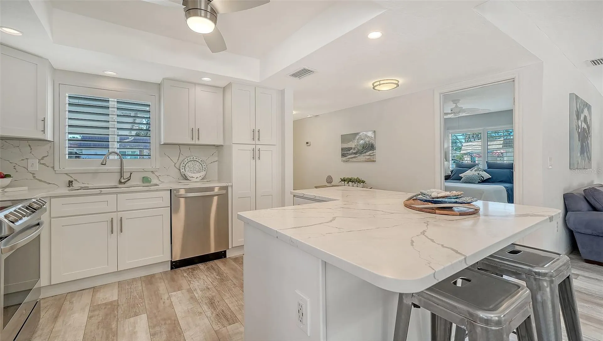 5469 Riverbluff Circle Sarasota FL 34231
