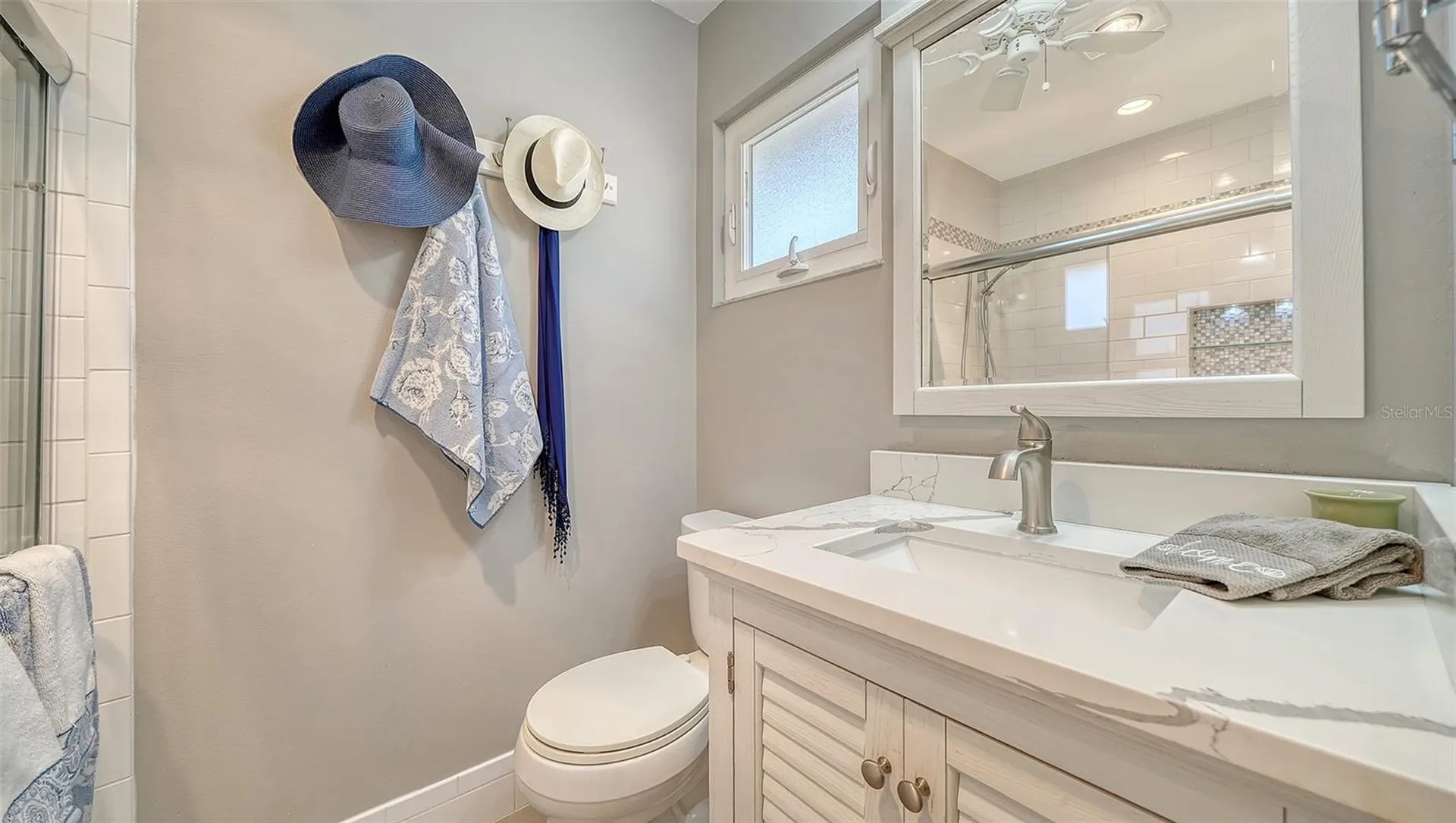 5469 Riverbluff Circle Sarasota FL 34231
