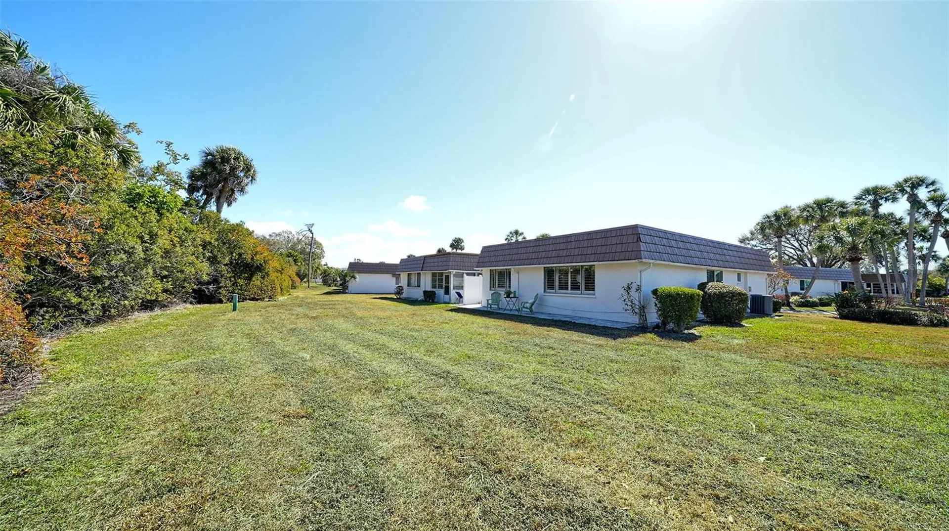 5469 Riverbluff Circle Sarasota FL 34231