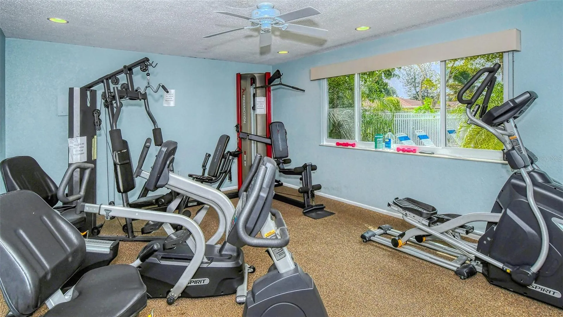 5469 Riverbluff Circle Sarasota FL 34231