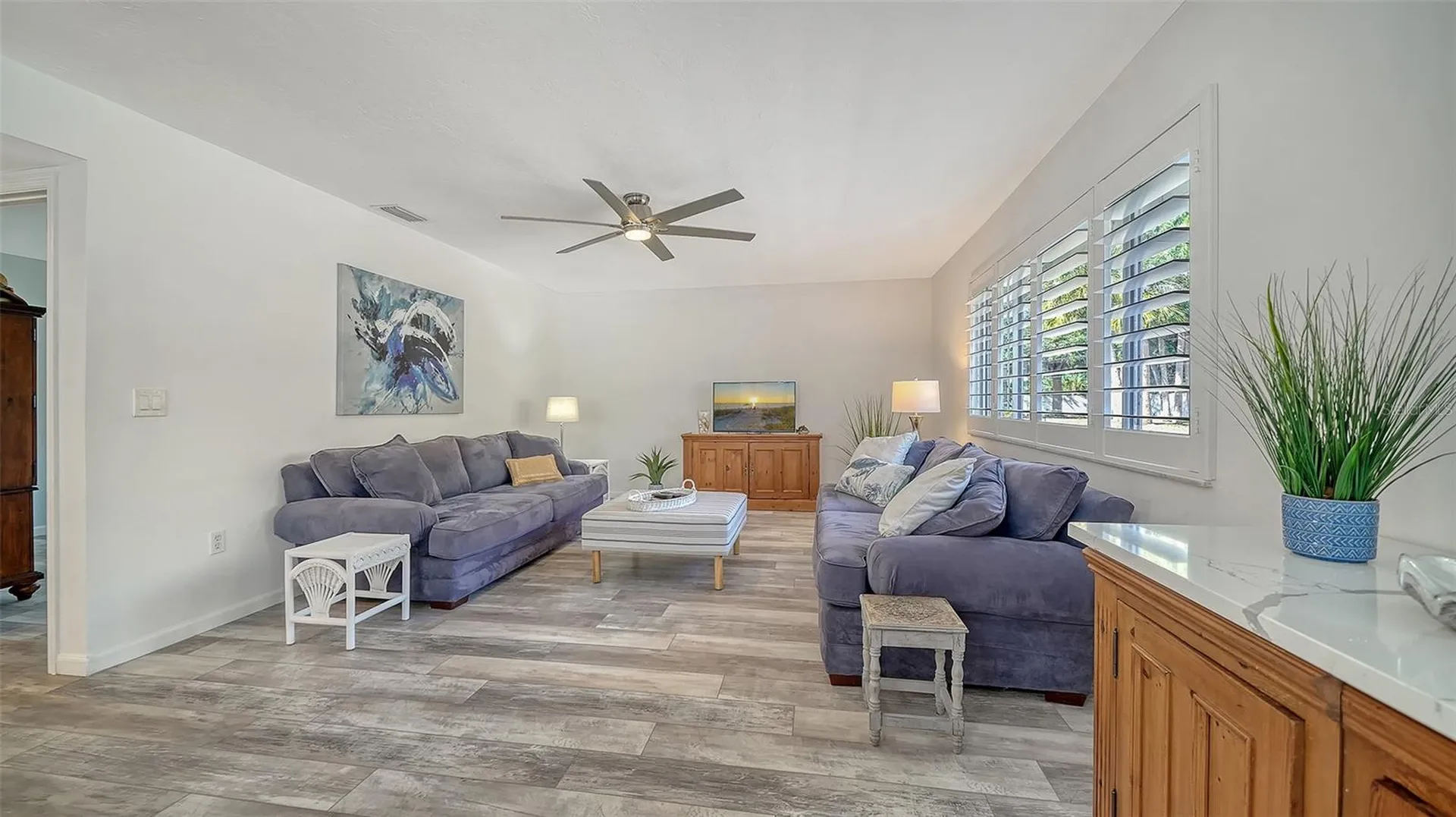 5469 Riverbluff Circle Sarasota FL 34231