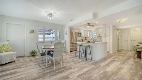 5469 Riverbluff Circle Sarasota FL 34231