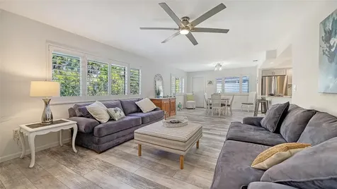 5469 Riverbluff Circle Sarasota FL 34231