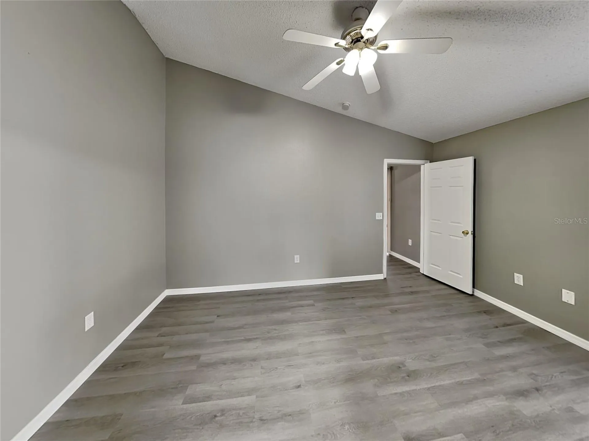 240 Dalton Drive Kissimmee FL 34758