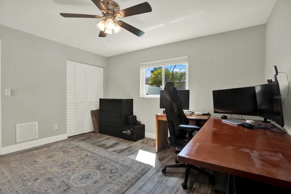 8781 Leona Street Seminole FL 33772