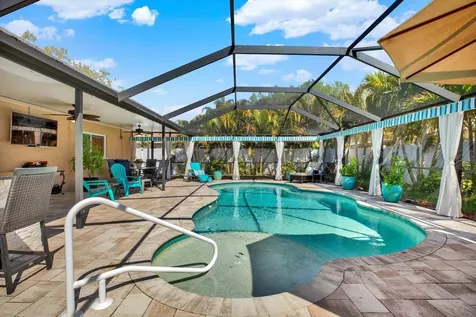 8781 Leona Street Seminole FL 33772