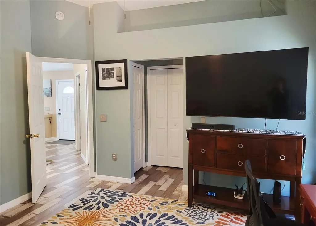 9153 Michigan Avenue Weeki Wachee FL 34613