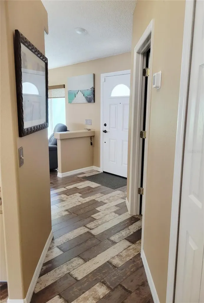 9153 Michigan Avenue Weeki Wachee FL 34613
