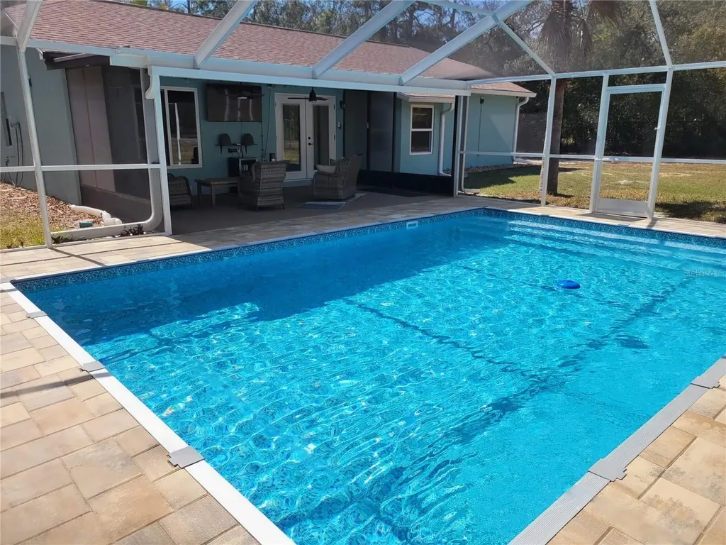9153 Michigan Avenue Weeki Wachee FL 34613