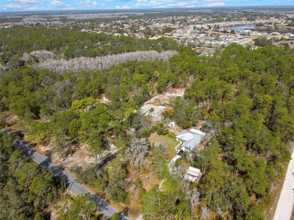 9153 Michigan Avenue Weeki Wachee FL 34613