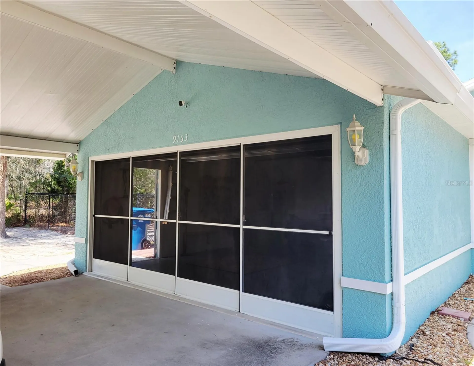 9153 Michigan Avenue Weeki Wachee FL 34613