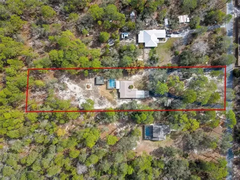 9153 Michigan Avenue Weeki Wachee FL 34613