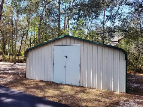 9153 Michigan Avenue Weeki Wachee FL 34613