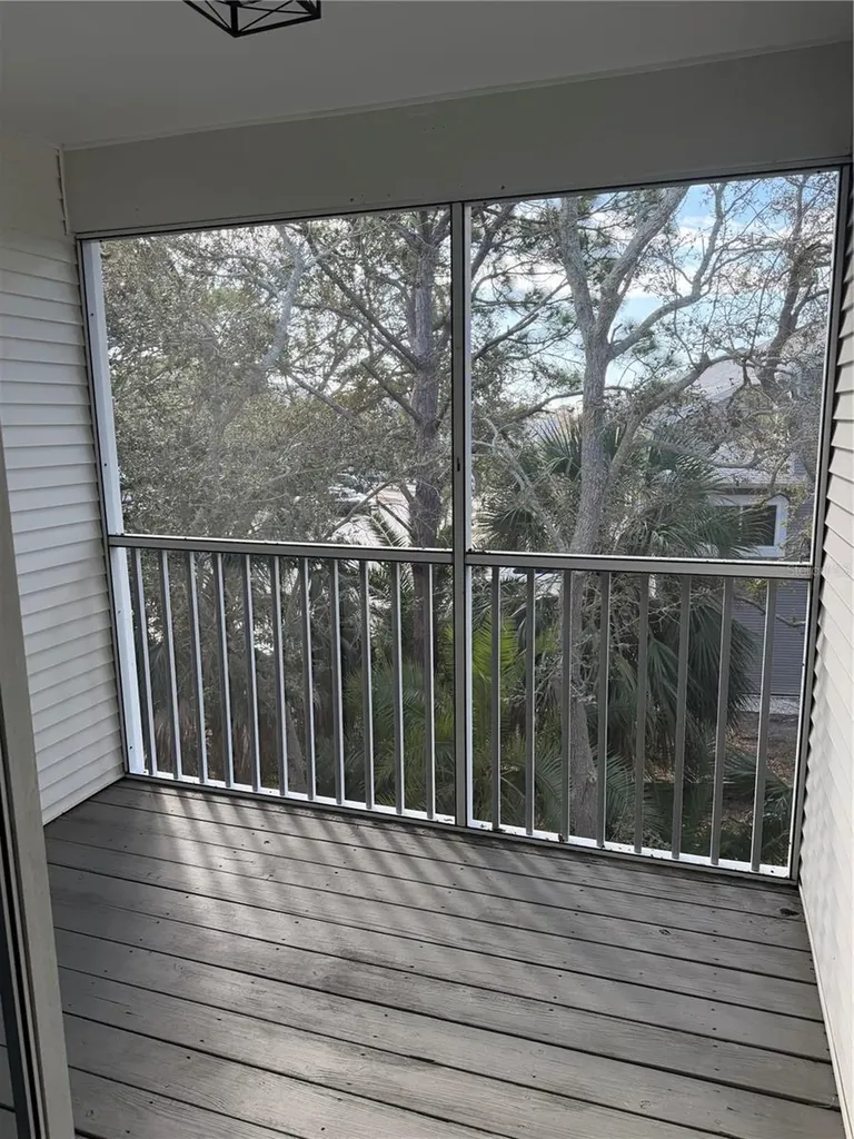 9794 Indian Key Trail Seminole FL 33776