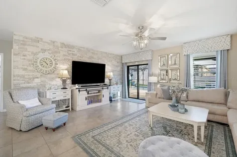 11201 Leland Groves Drive Riverview FL 33579