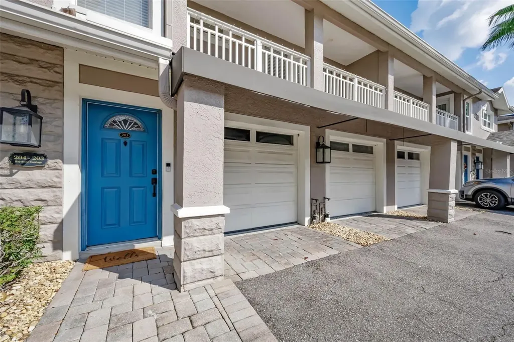 4811 Bayshore Boulevard Tampa FL 33611