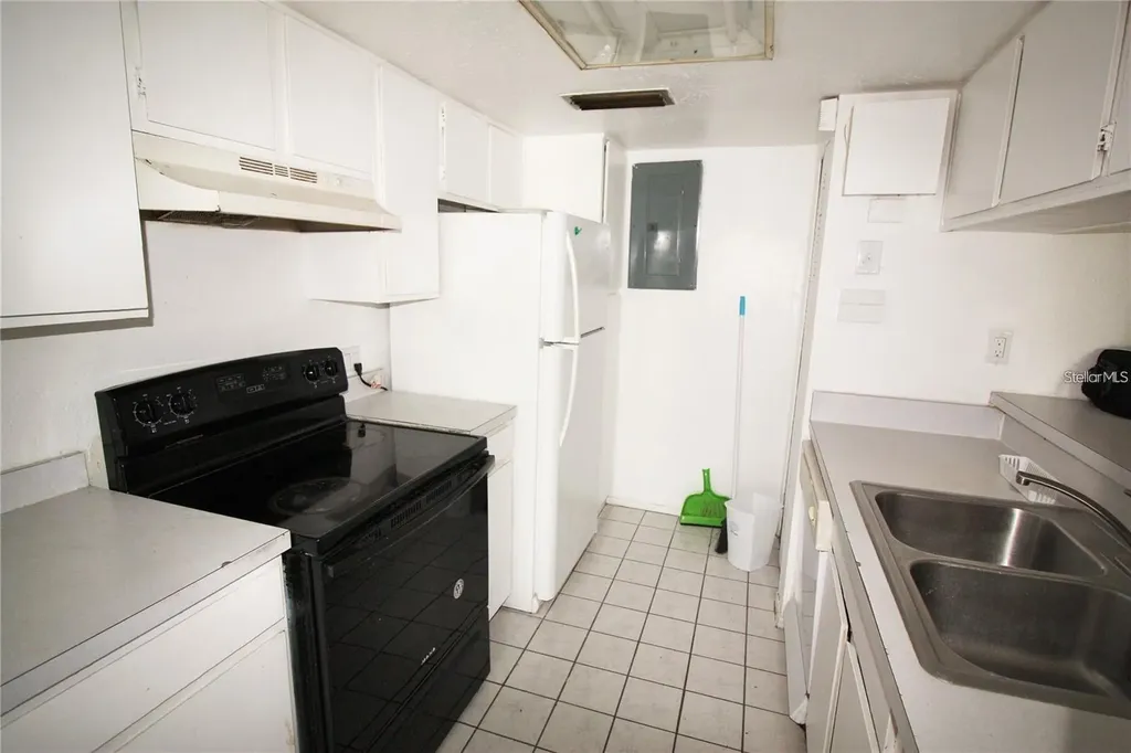 2117 Lyme Bay Drive Orlando FL 32839