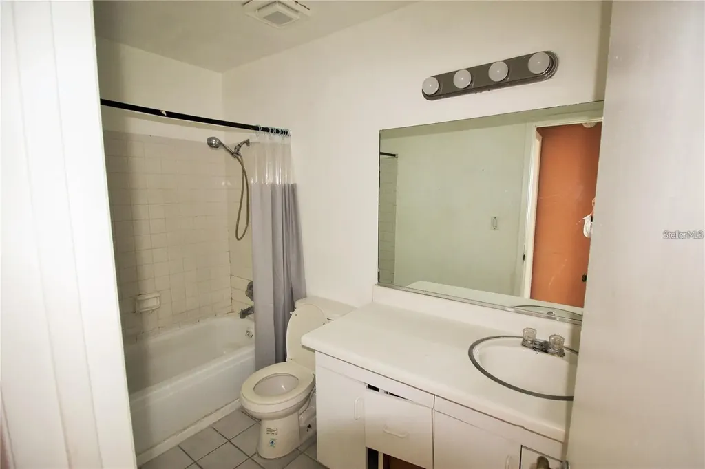 2117 Lyme Bay Drive Orlando FL 32839