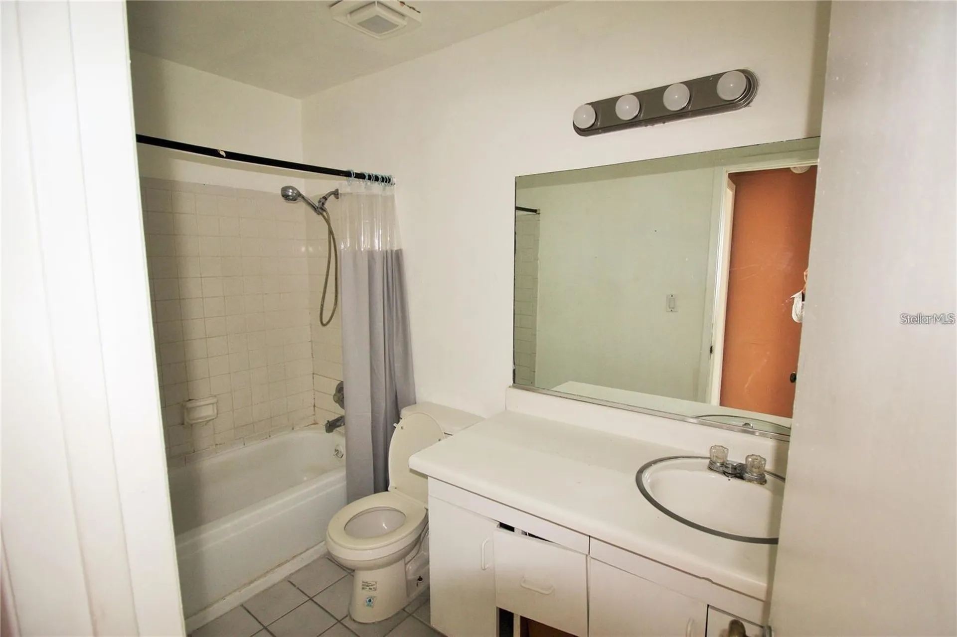 2117 Lyme Bay Drive Orlando FL 32839