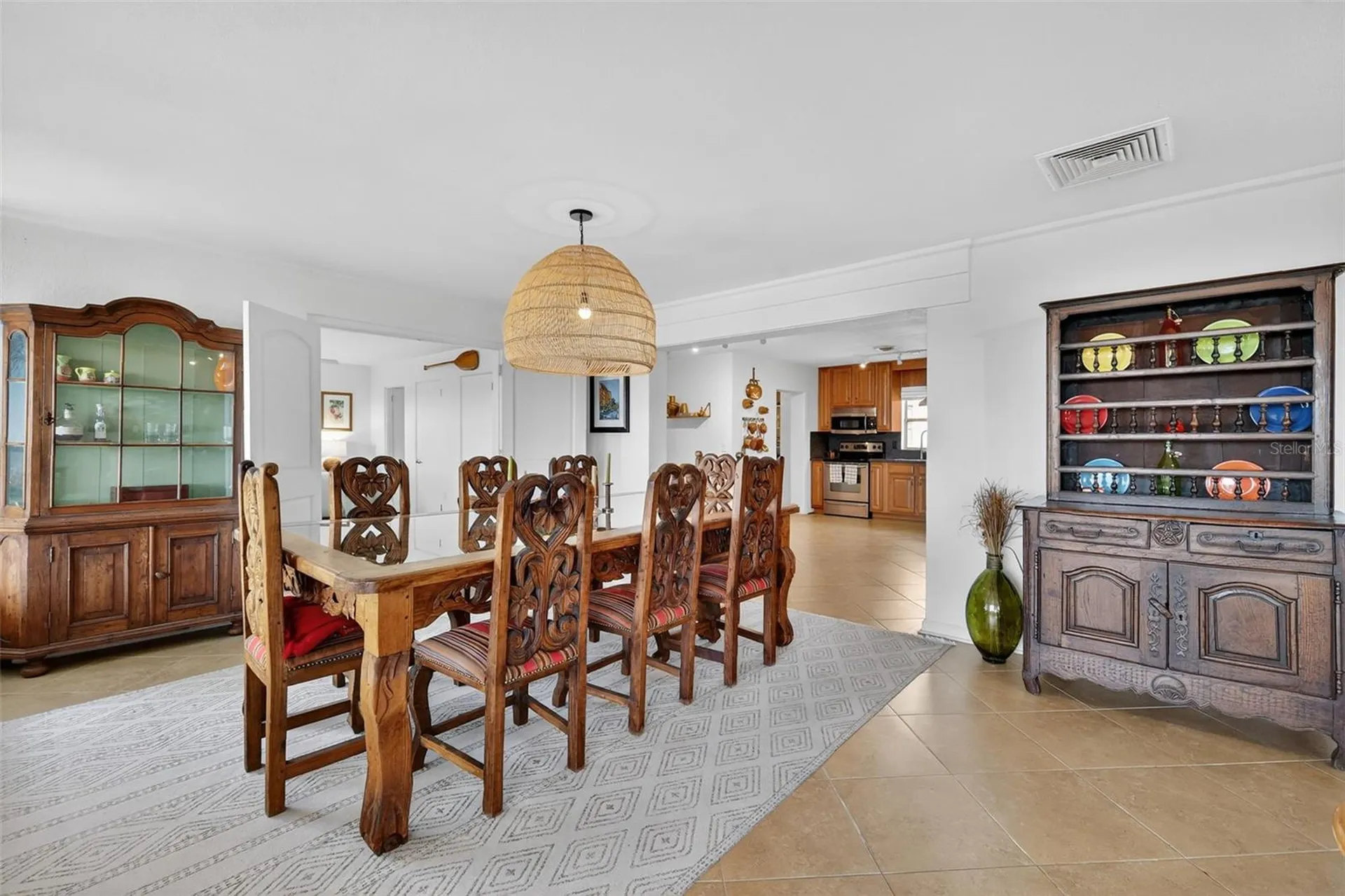 33225 Lakeshore Drive Tavares FL 32778